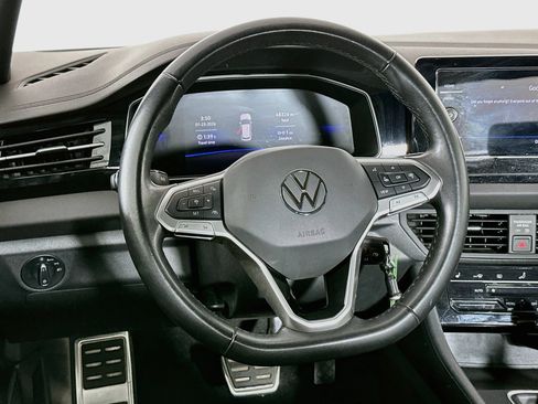 Used 2025 Volkswagen Jetta Sport FWD image 18