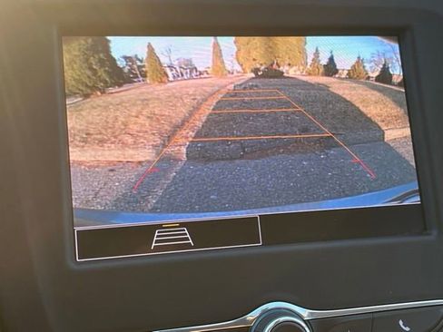 Used 2024 Chevrolet Equinox LT image 14