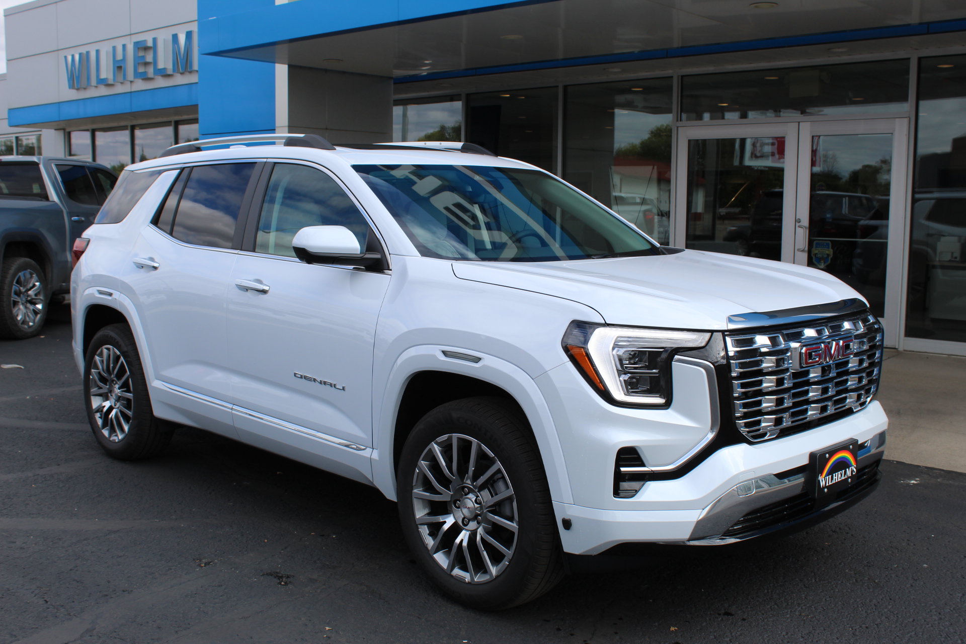 New 2027 GMC Terrain Denali w/ LPO, Floor Liner Package AWD/4WD image 1