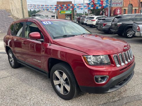 Used 2016 Jeep Compass High Altitude AWD/4WD image 4