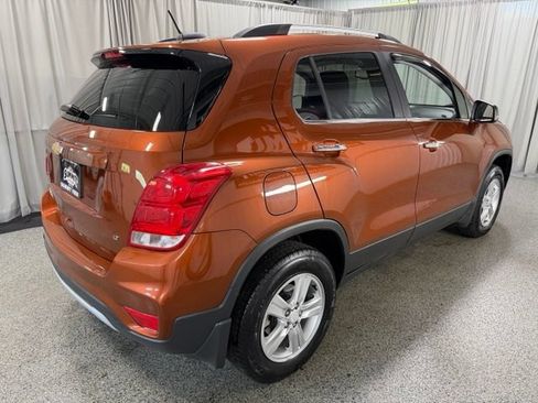 Used 2019 Chevrolet Trax LT w/ LT Convenience Package AWD/4WD image 4
