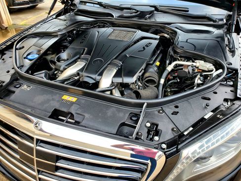 Used 2016 Mercedes-Benz S 550 4MATIC Sedan image 37