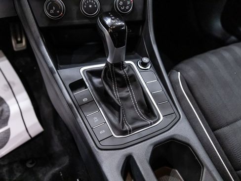 Used 2024 Volkswagen Jetta Sport image 18