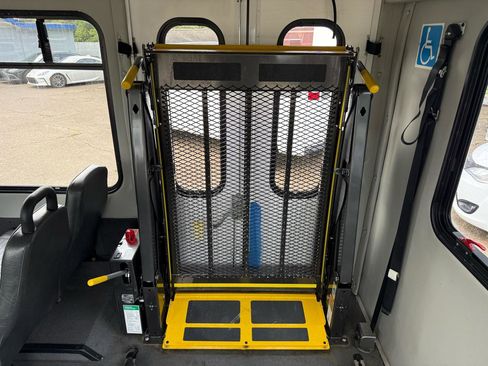 Used 2013 Ford E-350 and Econoline 350 Super Duty w/ Shuttle Bus Prep Pkg RWD image 15
