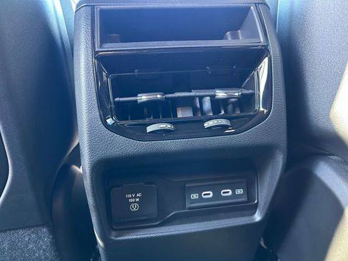 New 2026 Jeep Grand Cherokee Altitude AWD/4WD image 30