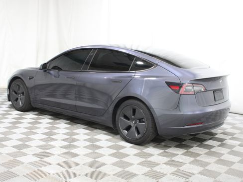 Used 2021 Tesla Model 3 Standard Range Plus RWD image 29