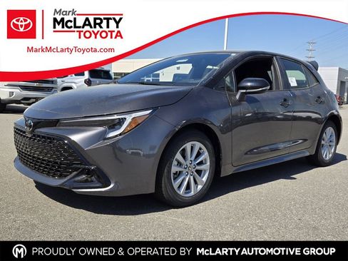 New 2026 Toyota Corolla SE image 1