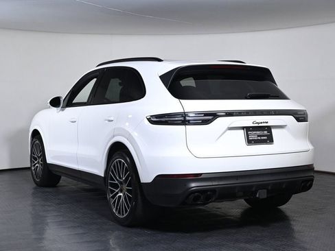 Certified 2023 Porsche Cayenne AWD/4WD image 3