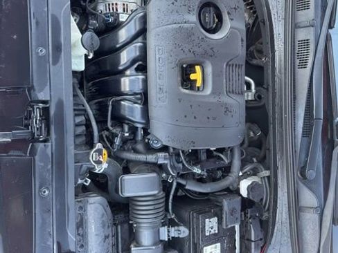 Used 2021 Kia Forte LXS FWD image 16