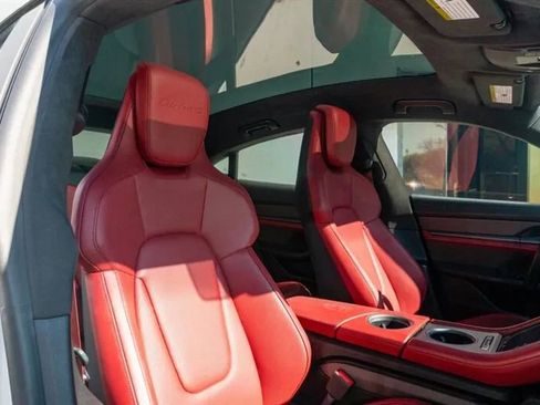 Used 2020 Porsche Taycan Turbo S image 14