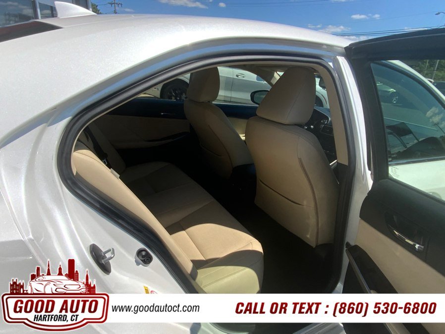 Used 2016 Lexus IS 300 AWD w/ Navigation System Package image 16