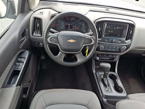Used 2019 Chevrolet Colorado W/T w/ WT Convenience Package AWD/4WD image 12