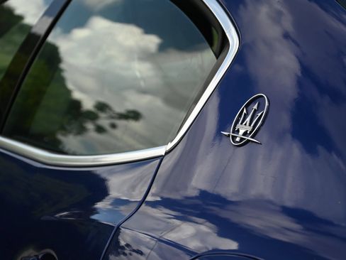 Used 2016 Maserati Ghibli RWD image 8
