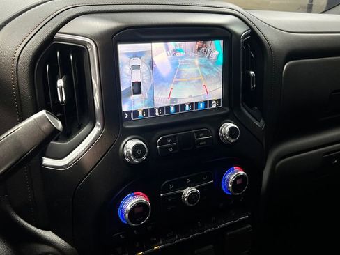 Used 2021 GMC Sierra 3500 AT4 w/ AT4 Premium Plus Package AWD/4WD image 11
