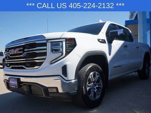 Used 2025 GMC Sierra 1500 SLT AWD/4WD image 4