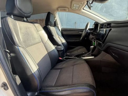 Used 2018 Toyota Corolla SE FWD image 17