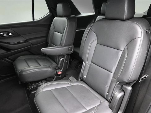Certified 2023 Chevrolet Traverse LT FWD image 13