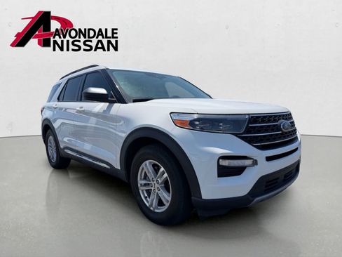 Used 2020 Ford Explorer XLT w/ Equipment Group 202A RWD image 5