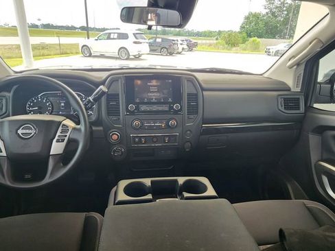 Used 2024 Nissan Titan SV AWD/4WD image 19