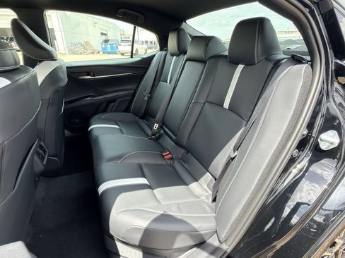 Used 2026 Toyota Camry SE FWD image 27