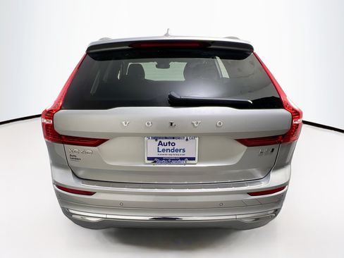 Used 2023 Volvo XC60 B5 Plus w/ Climate Package AWD/4WD image 6