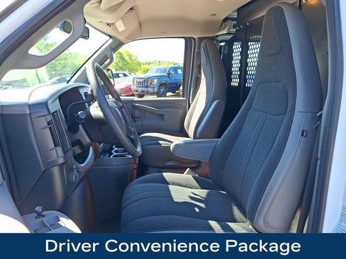 Used 2025 GMC Savana 2500 w/ Driver Convenience Package RWD image 2