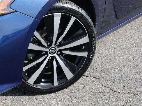 Used 2022 Nissan Altima 2.0 SR image 16