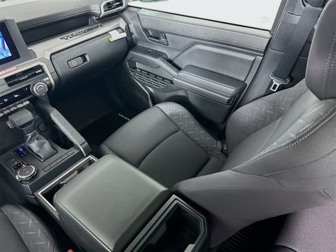 New 2025 Toyota Tacoma SR5 image 23