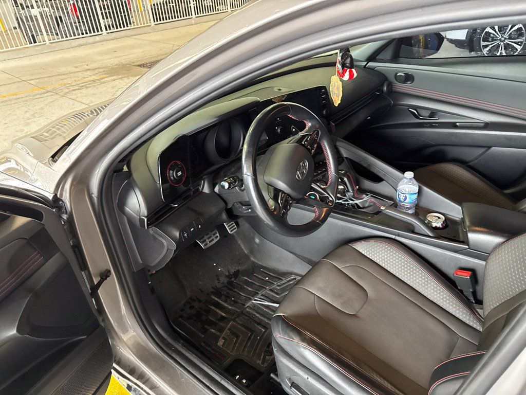Used 2022 Hyundai Elantra N Line w/ Cargo Package FWD image 5