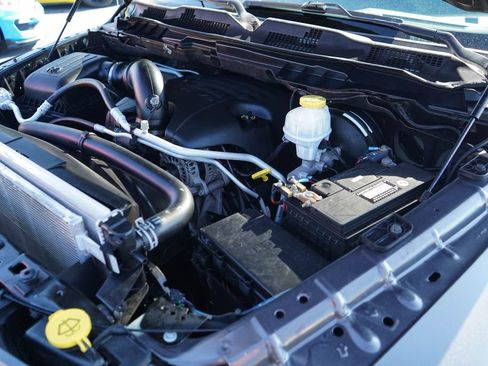 Used 2019 RAM 1500 Express w/ Express Value Package AWD/4WD image 35