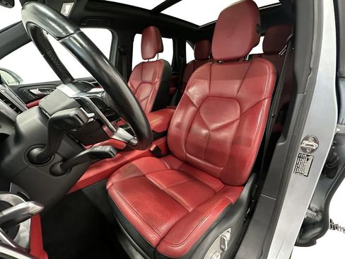 Used 2017 Porsche Cayenne Platinum Edition AWD/4WD image 12