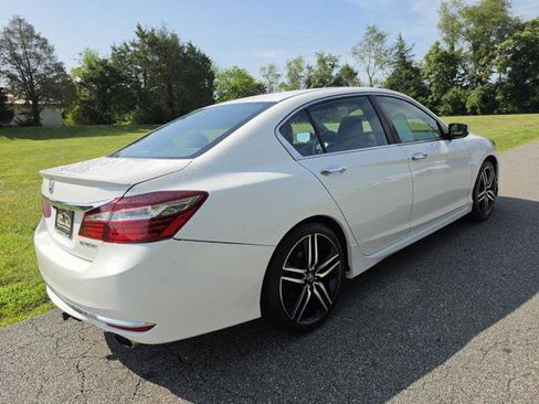 Used 2016 Honda Accord Sport image 6