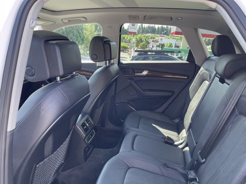 Used 2020 Audi Q5 2.0T Premium Plus w/ Premium Plus Package AWD/4WD image 13