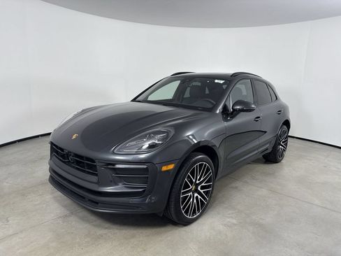 Certified 2026 Porsche Macan AWD/4WD image 1