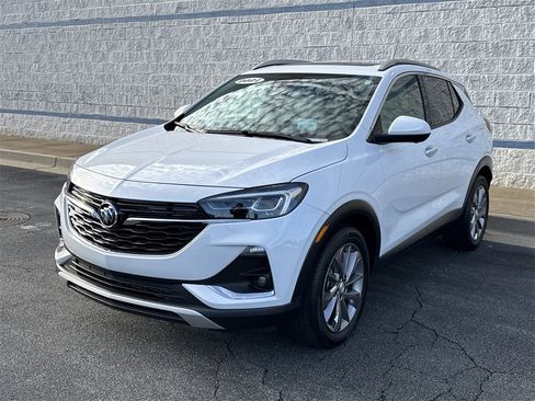 Used 2021 Buick Encore GX Essence w/ Advanced Technology Package image 3