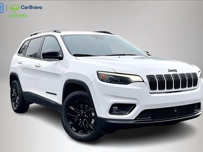 Used 2023 Jeep Cherokee Altitude Lux