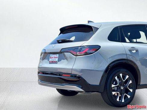 Used 2027 Honda HR-V EX-L image 11