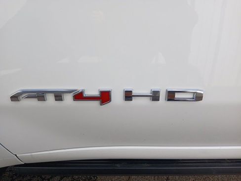 Used 2024 GMC Sierra 2500 AT4 w/ AT4 Premium Plus Package image 15
