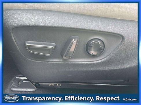 Used 2024 Toyota Grand Highlander XLE image 19