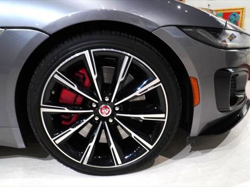 Used 2021 Jaguar F-TYPE R image 11