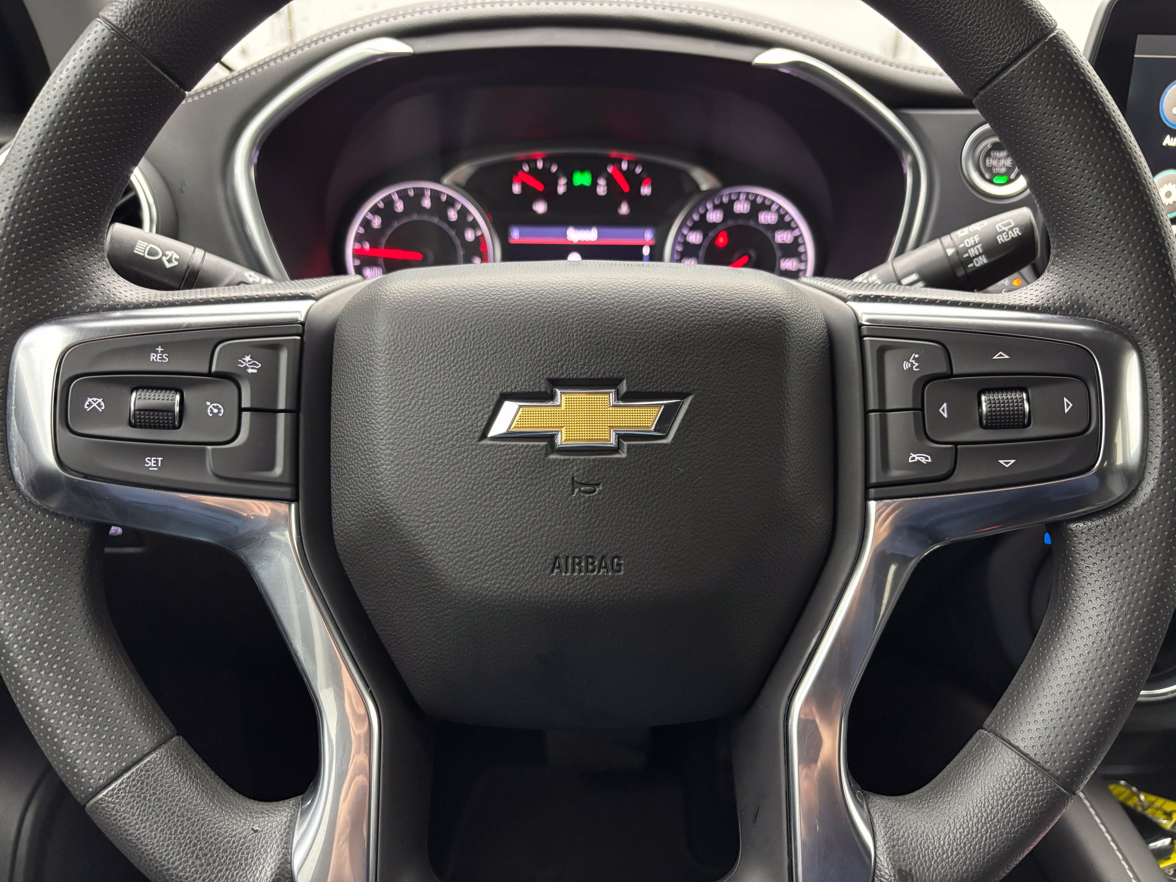 Used 2023 Chevrolet Blazer LT w/ Midnight/Sport Edition FWD image 18