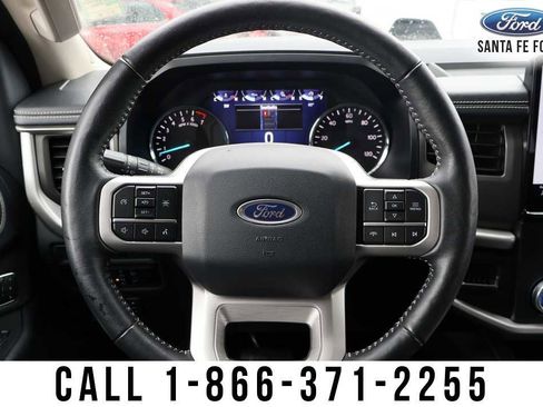 Used 2024 Ford Expedition XLT image 37