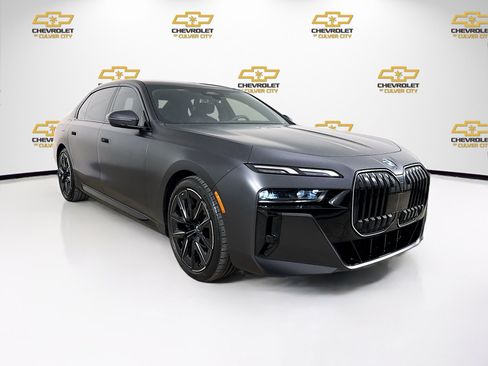 Used 2026 BMW 740i w/ Premium Package image 1