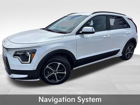 Used 2023 Kia Niro EX FWD image 10