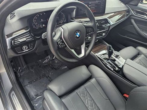 Certified 2023 BMW 530i xDrive w/ Premium Package AWD/4WD image 9