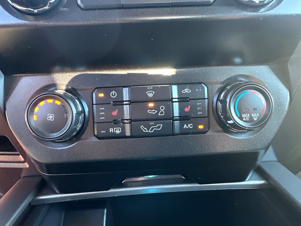 Used 2019 Ford F150 XLT w/ Equipment Group 302A Luxury AWD/4WD image 21