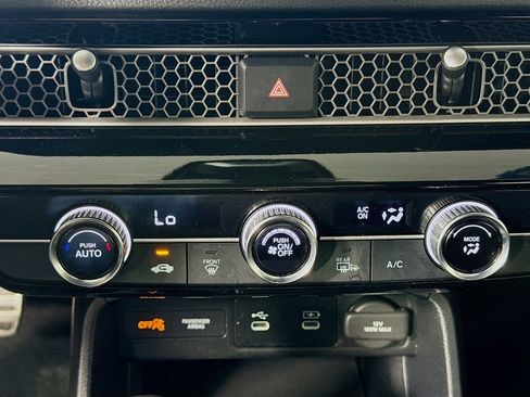 Certified 2025 Honda Civic Sport image 18