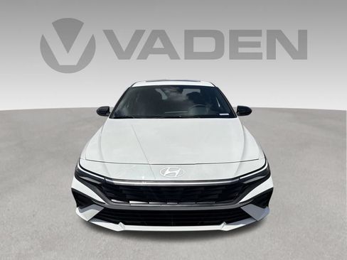 New 2026 Hyundai Elantra SEL Sport FWD image 9