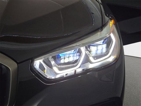 Used 2023 BMW X5 M50i w/ Executive Package image 33