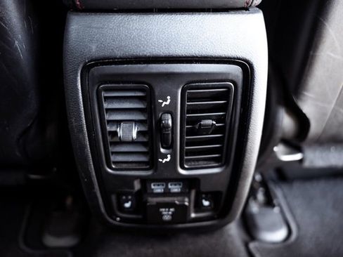 Used 2024 Dodge Durango GT image 37